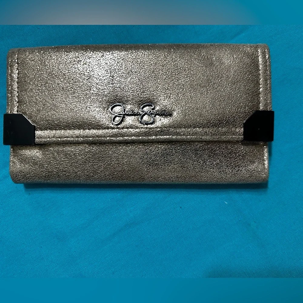 Jessica Simpson wallet - Picture 1 of 7
